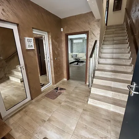 Villa Sea Family House In Sarafovo Burgas, With Garden